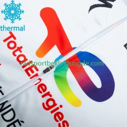 Totalenergies 2023 Herren Radtrikot Langarm + Trägerhose Lange (Winter Thermal Fleece)
